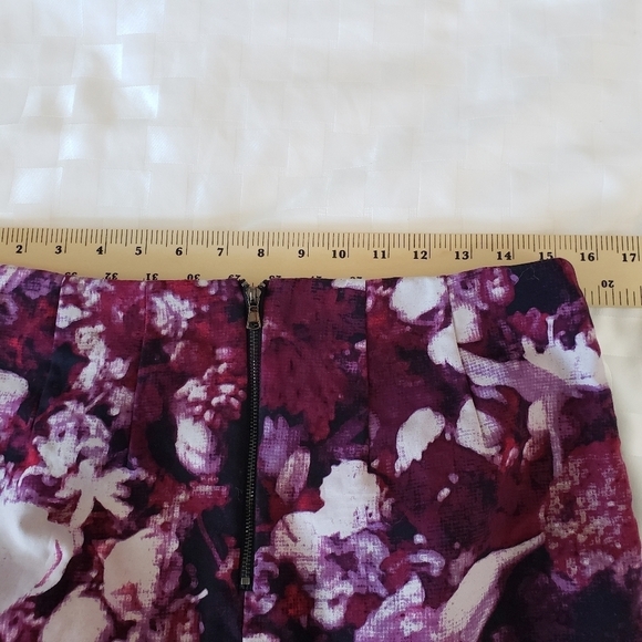 Adianna Papell Floral Pencil Skirt Size 6 - Picture 6 of 7